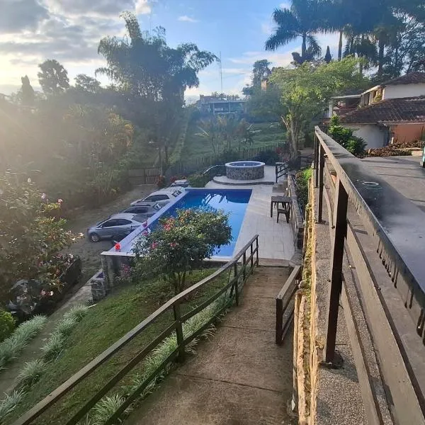 Iraka Campestre Quindio、El Edénのホテル