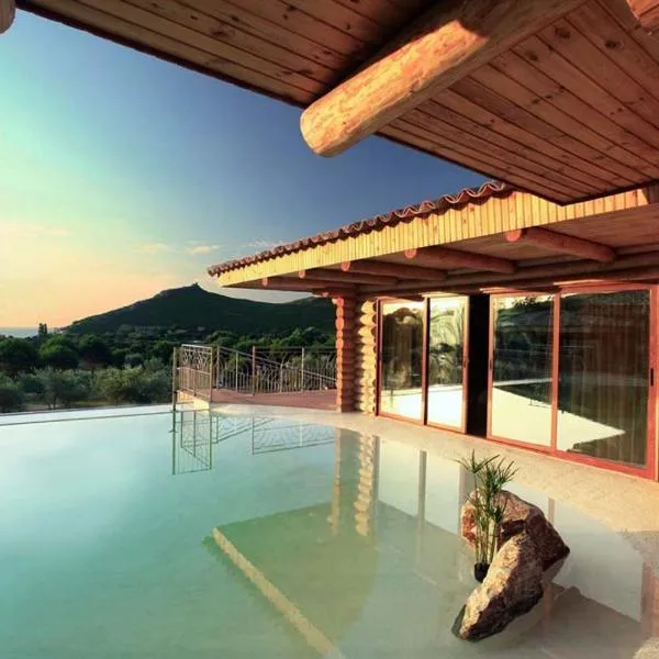 Domaine La Pietra, hotel v destinaci Pietracorbara