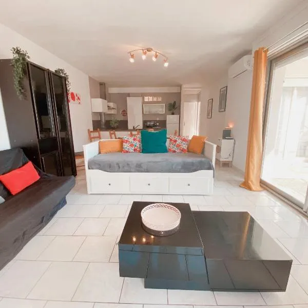 Superbe Appartement Vue mer, khách sạn ở Canet-en-Roussillon