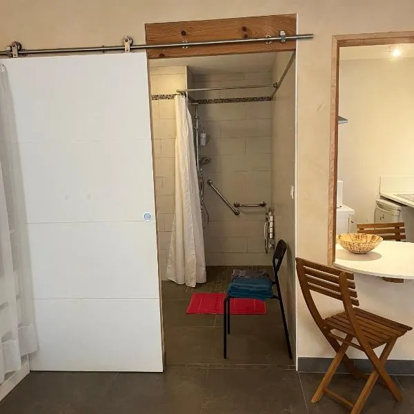 Studio 25m2 tout équipé Eauze, hotel v destinácii Eauze