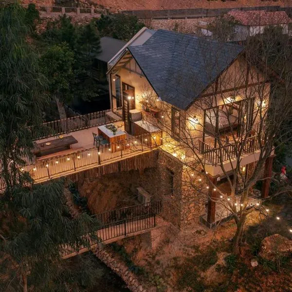 Quin House、Sóc Sơnのホテル