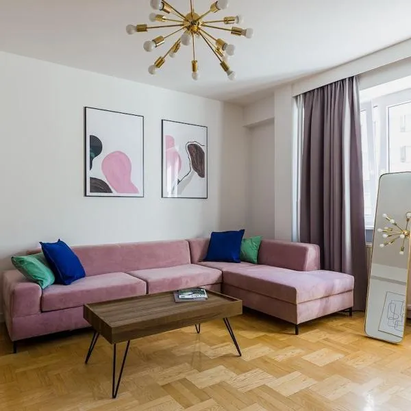Amazing, spacious apartment in the city center!, hotel in Warsaw