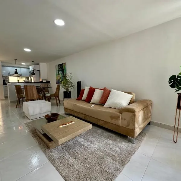 Acogedora casa en zona tranquila, hotel in Cartago