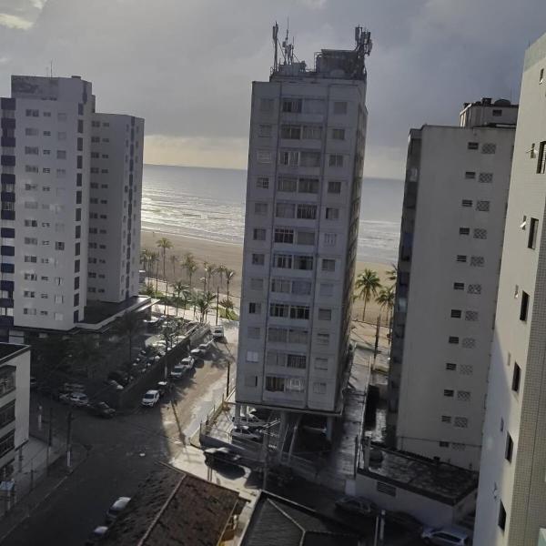 Cobertura a 1 quadra da praia!