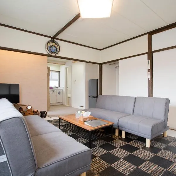 Habitacion ToWa, hotel v destinaci Fudžikawagučiko