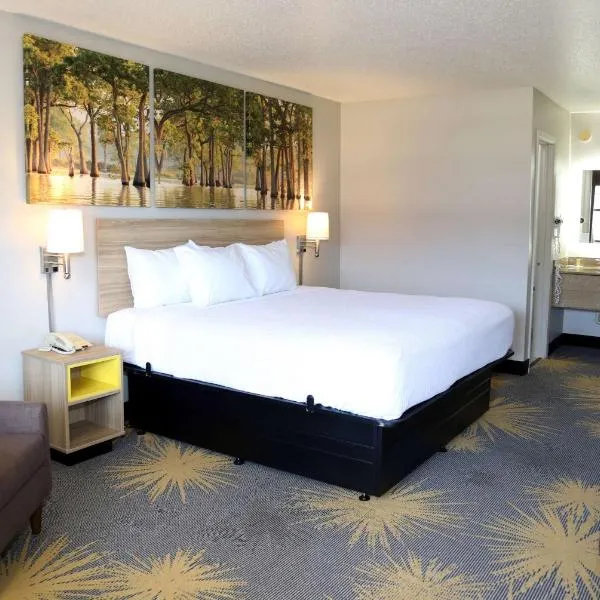 Days Inn by Wyndham Monroe, Louisiana, hotel in Monroe