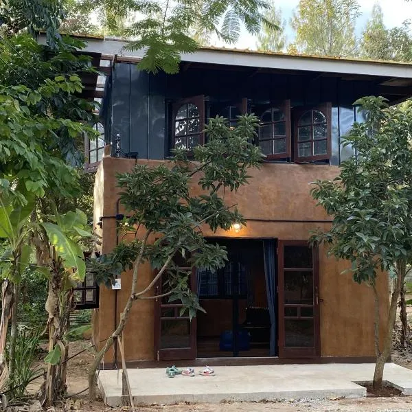 Baan Nork Farmstay บ้านนอก ฟาร์มสเตย์, hotel v destinaci Nong Nam Daeng