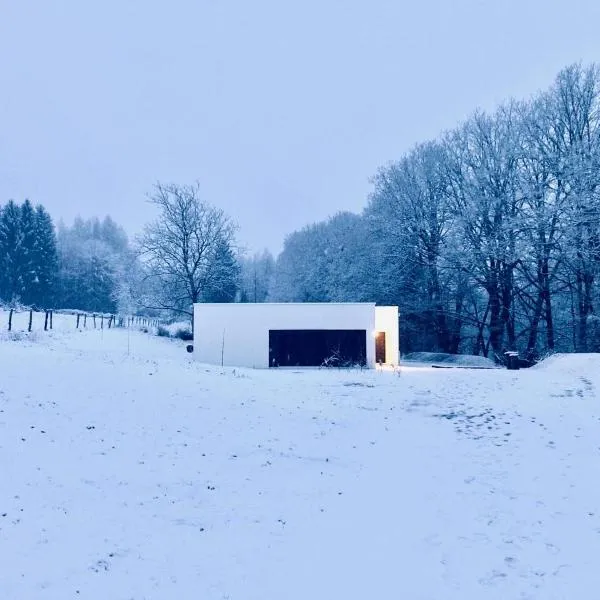 Ecolodge 4étoiles Luxe, détente et balnéo dans la forêt, hotel em Métairies-Saint-Quirin