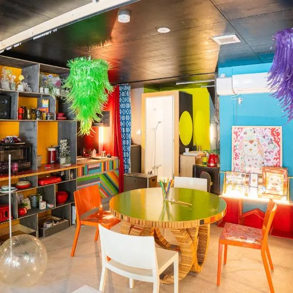 Lab8 Tokyo Art & Music Stay 6 Min to Shibuya From Solo to Family Stays, hotel u Tokiju