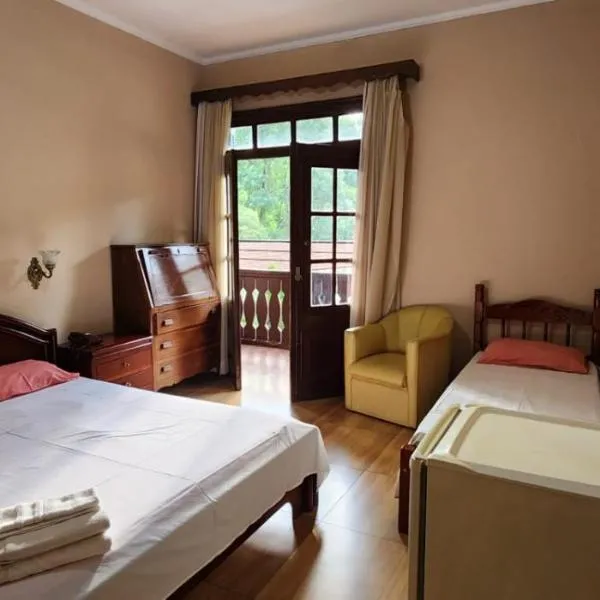 Hotel Floresta, hotel en Poços de Caldas