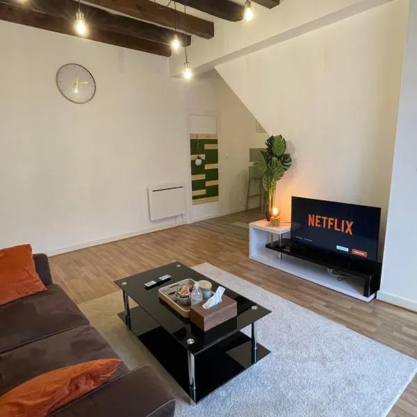 Maison 5 couchages TV connectée, hotel v destinácii Joinville