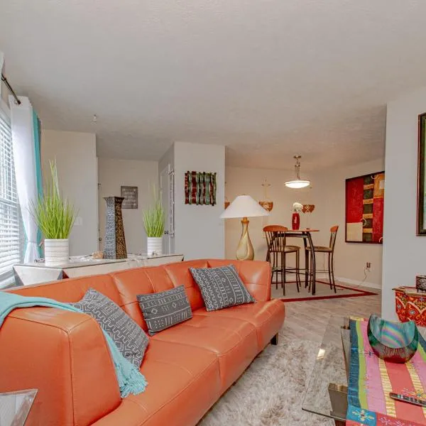 Lovely Eclectic Duplex - Peaceful Neighborhood, hotel u gradu Trotwood