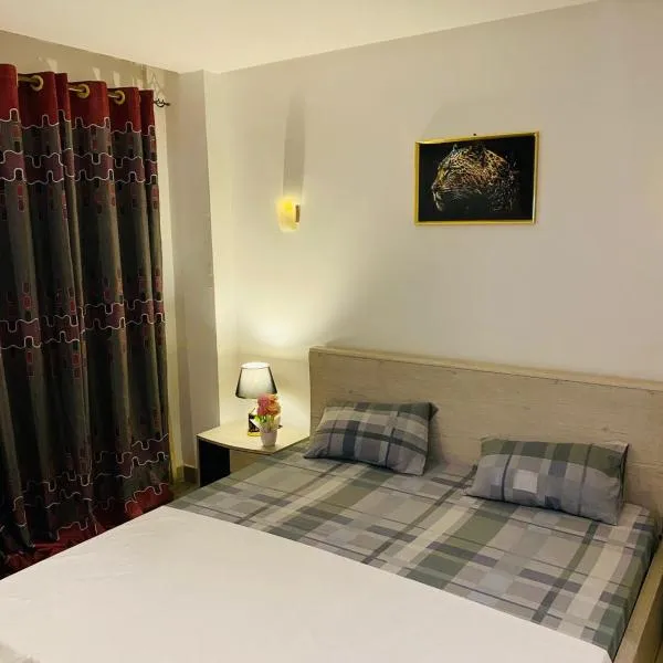 stay with sonu, hotel in Dakar