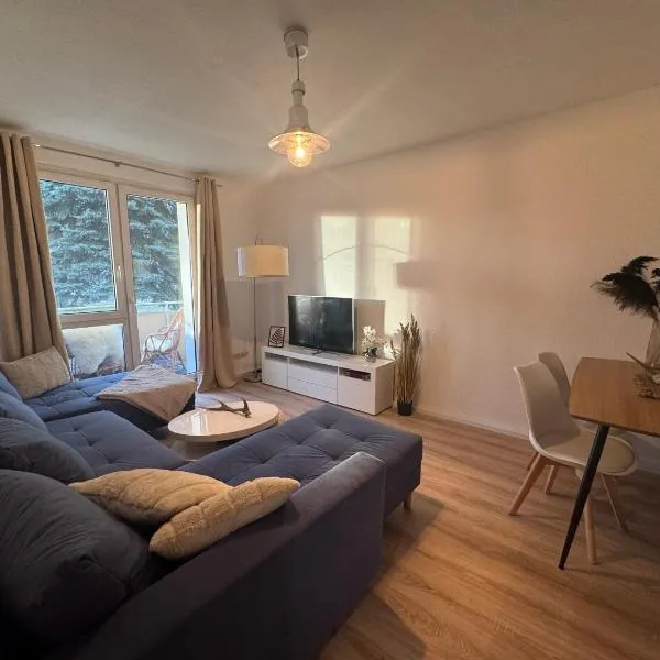 Gemütliche Handwerker-Wohnung mit Balkon und WLAN, ideal für 3 Personen, hotel in Spremberg