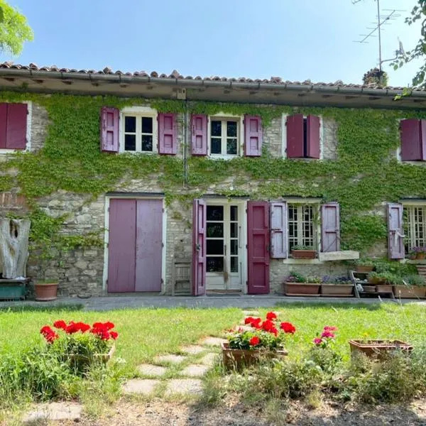 B&B Casa dei Cuori - Natura, Silenzio, relax a 550 m di quota, hotel v destinaci Langhirano