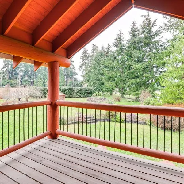 Peaceful Port Angeles Retreat w/ Scenic Deck, hotel in Port Angeles