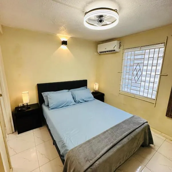 Ling Ling Room - Ferdie's Place, hotel a Port Antonio