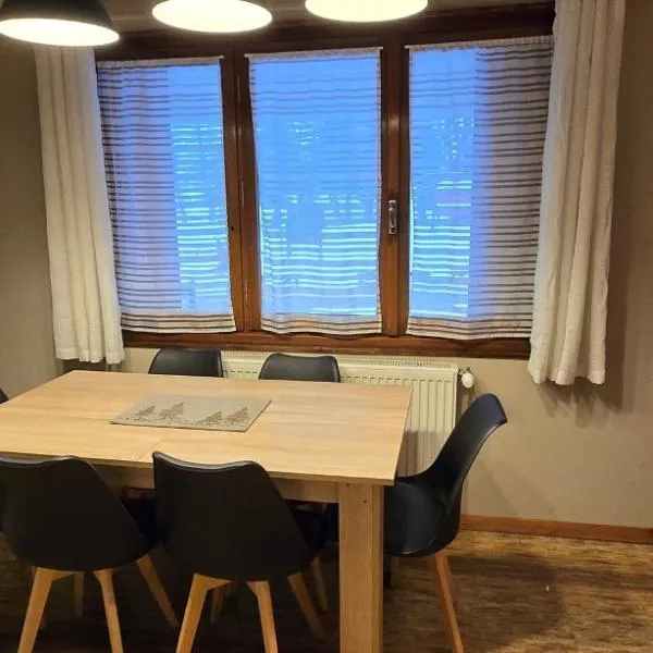 Appartement 6 couchages, hotel in La Toussuire