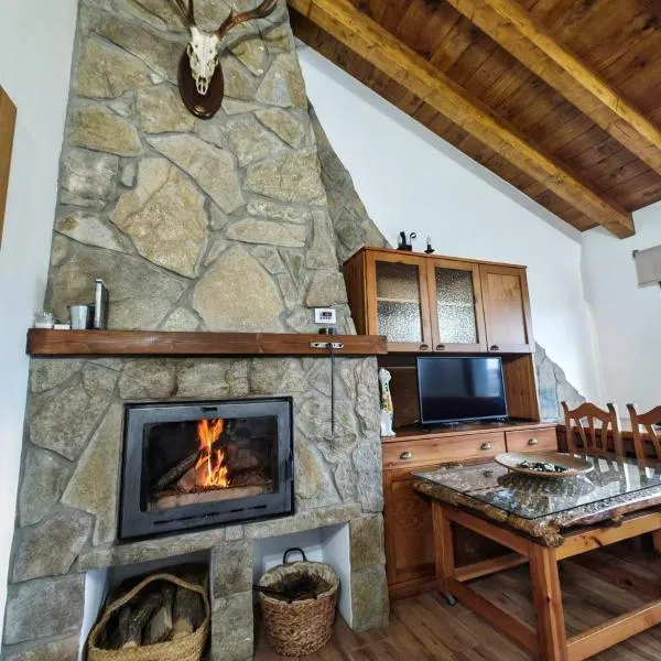 Casas Rurales Cuatro Valles, hotel v destinaci Naredo de Fenar