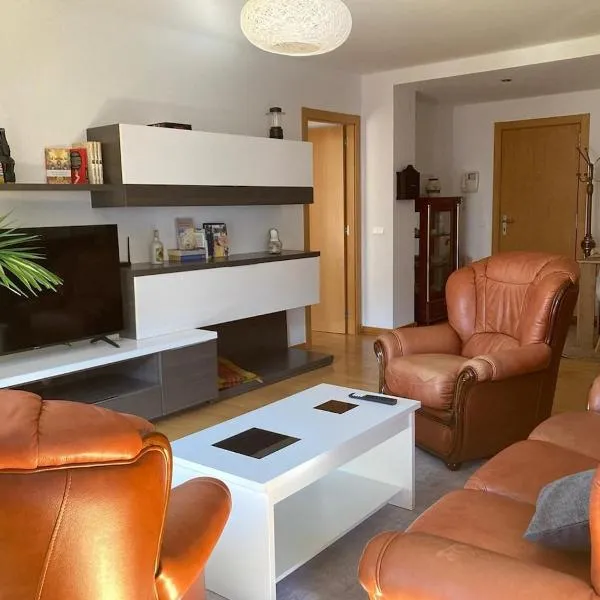 Apartamento completo y equipado a 3 minutos de la playa, hotel in Bueu
