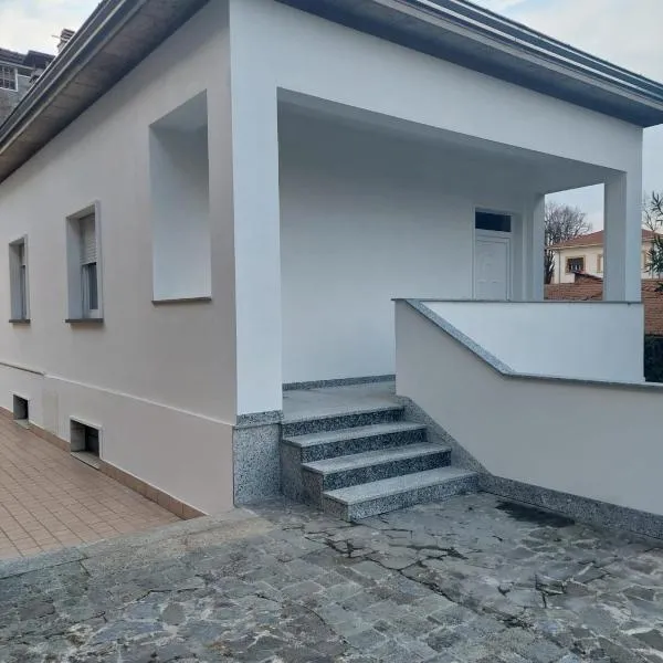 Casa enna, hotel v destinaci Piacenza