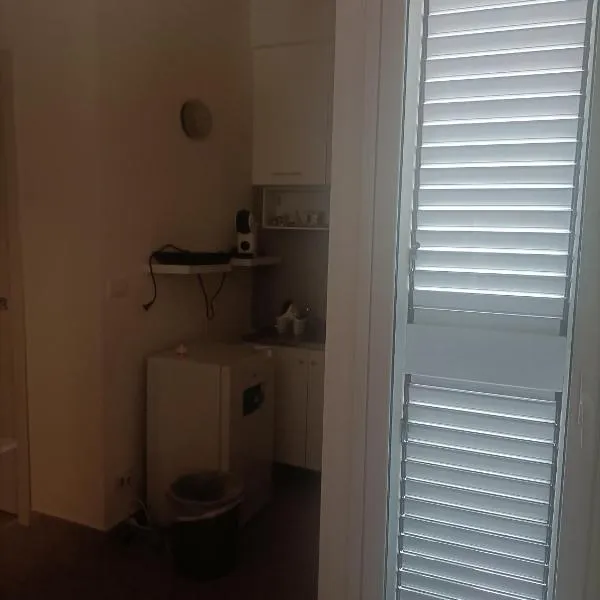 airportandbeachhouse, hotel v destinaci CTA