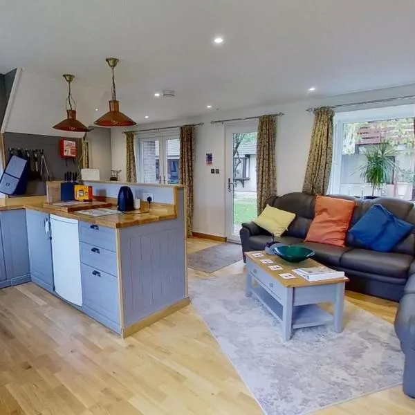 50 Trevithick Court, Tolroy Manor, hotel in Hayle