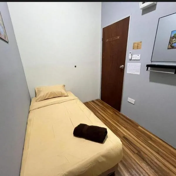 SASA Roomstay-Self Check In KLIA Transit, hotel in Sepang