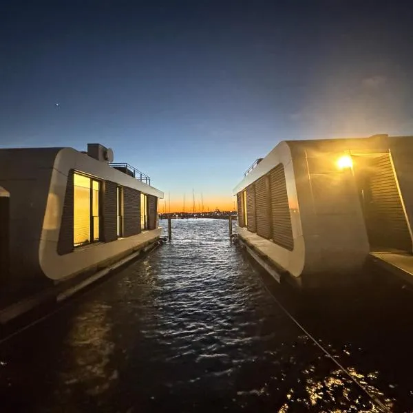 Floating Home Nr 1, Hotel in Laboe