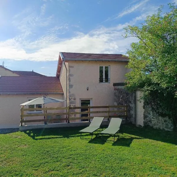 Comme à la maison !, hotel em Matour