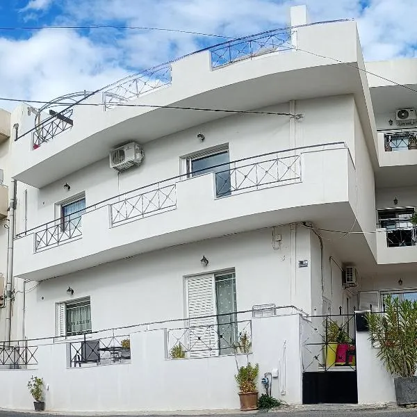 Irini – hotel w mieście Thérissos