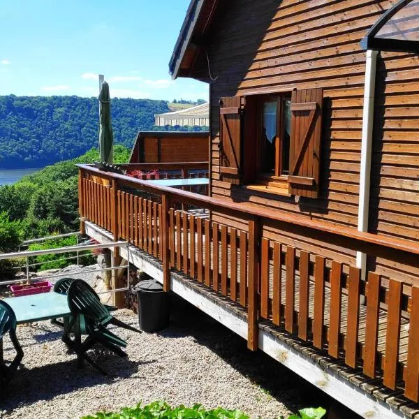Chalet vue sur lac, ξενοδοχείο σε Beaulieu