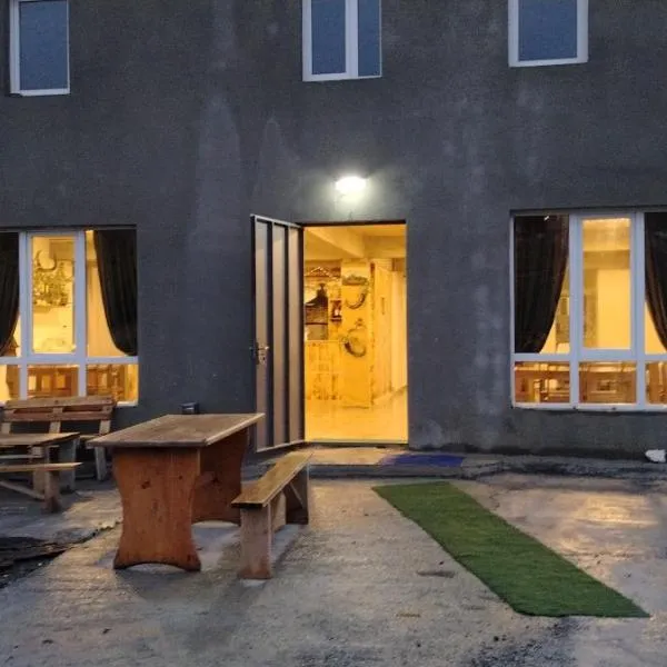 Family Hotel Twins – hotel w mieście Ushguli