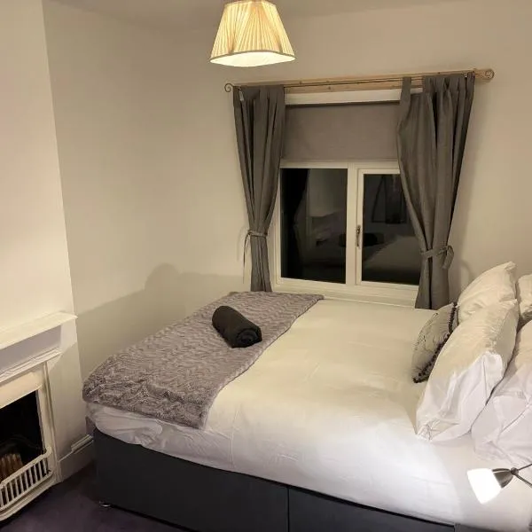 Cosy 2-bed NR New Cross Hospital, viešbutis mieste Wednesfield