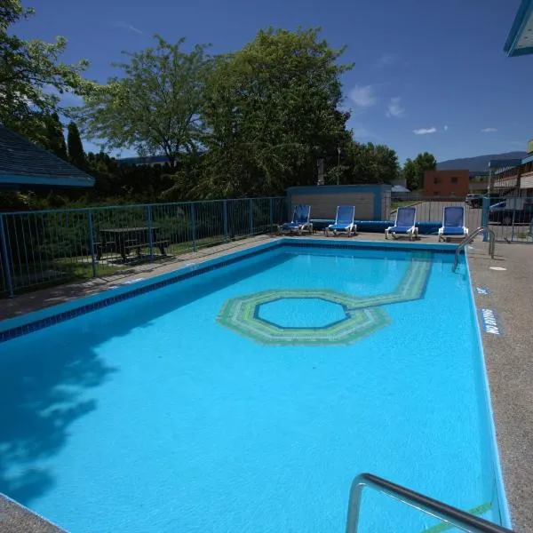 Recreation Inn and Suites Kelowna, hotel in Kelowna