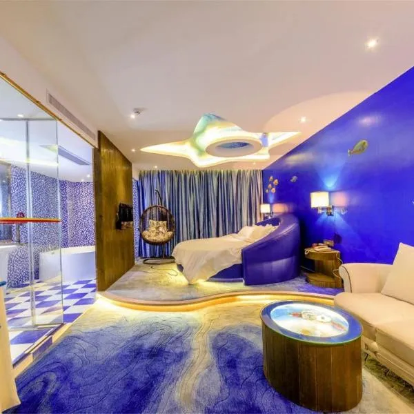 Baiyun Airport Grand Hyaat airport hotel -24hours Free Shuttle Bus, hotel in Guangzhou