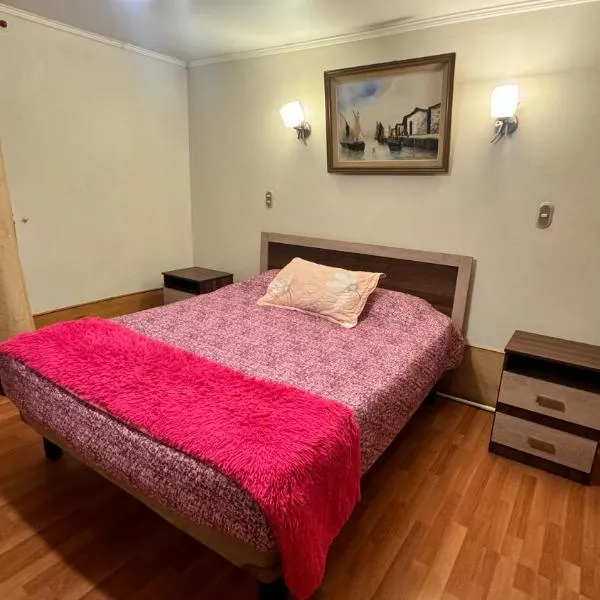 Económicas y Cómodas Habitaciones Privadas a pasos de Playa Chinchorro, hotel in Arica