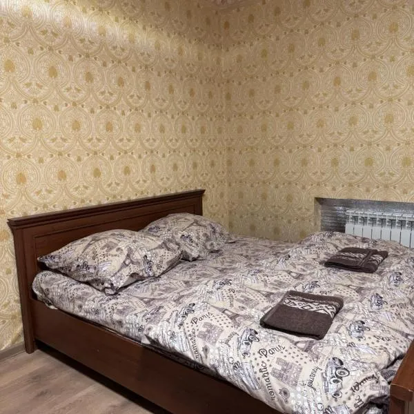 Отель біля озера: Mukaçeve şehrinde bir otel