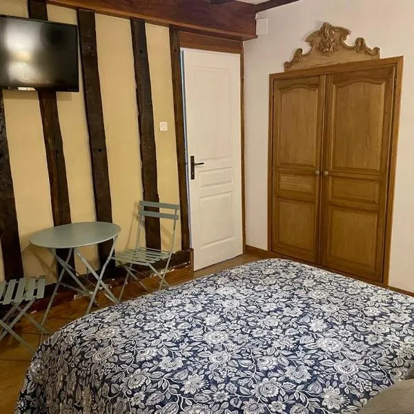 Chez Isa et Geo, hotel v destinaci Laguian-Mazoux