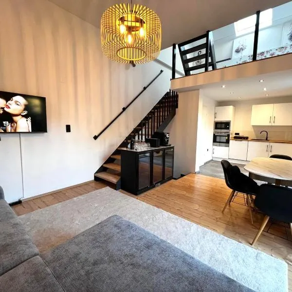 Bright and Modern Loft Retreat, hotel a Kehl am Rhein