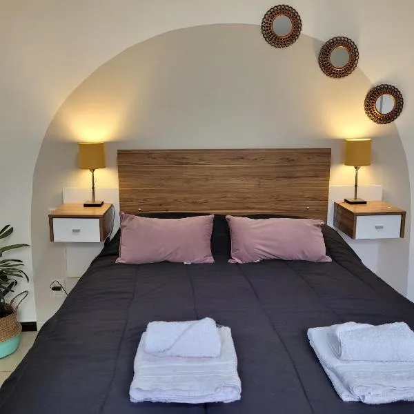 Casa Rubí - Encantador apartamento en Mendoza - Seguridad 24-7 - Cochera privada, hotel in Guaymallen