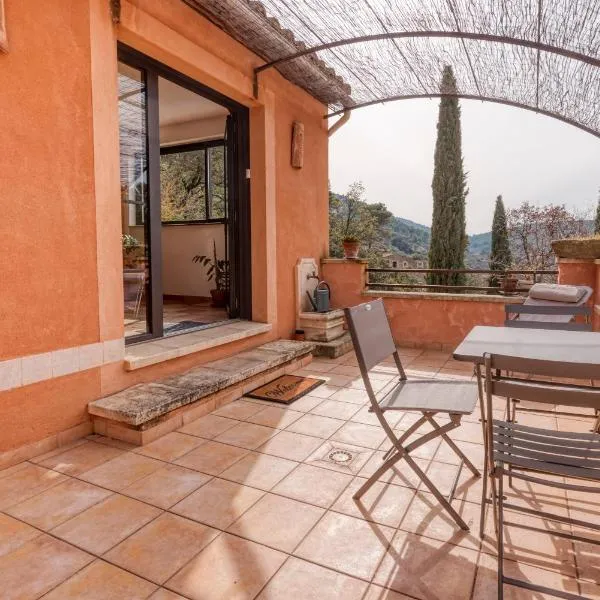 La Maison du Chapelier, hotel u gradu Fontaine-de-Vaucluse