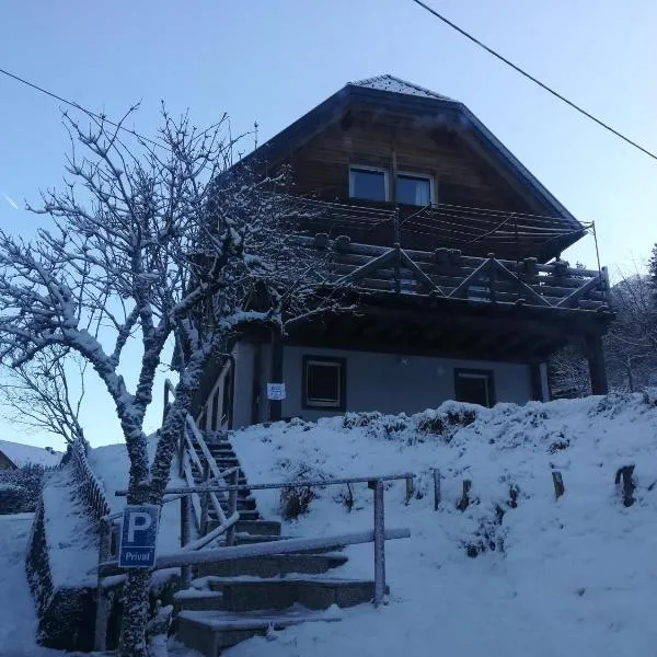 CasaBleiberg - Ferienwohnung Storck, hotel v destinaci Bad Bleiberg