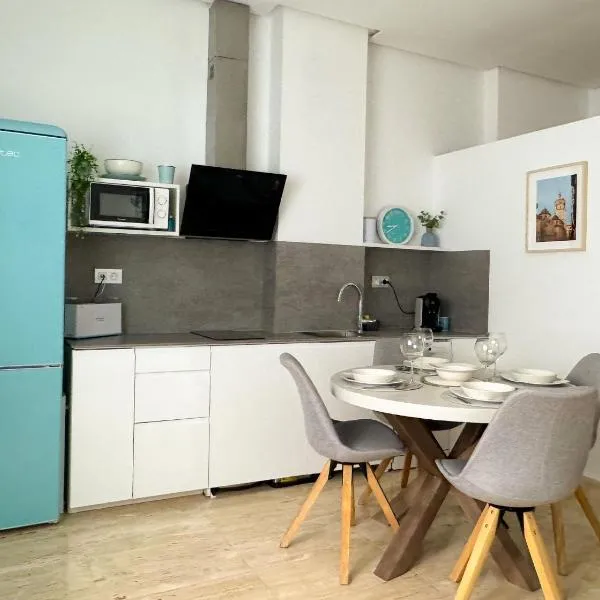 Apartamento céntrico cerca de Torres de Serrano y Viveros, khách sạn ở Valencia