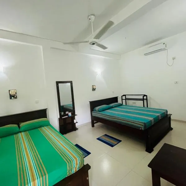 Nature Trails Inn Sinharaja, hotel v destinaci Deniyaya
