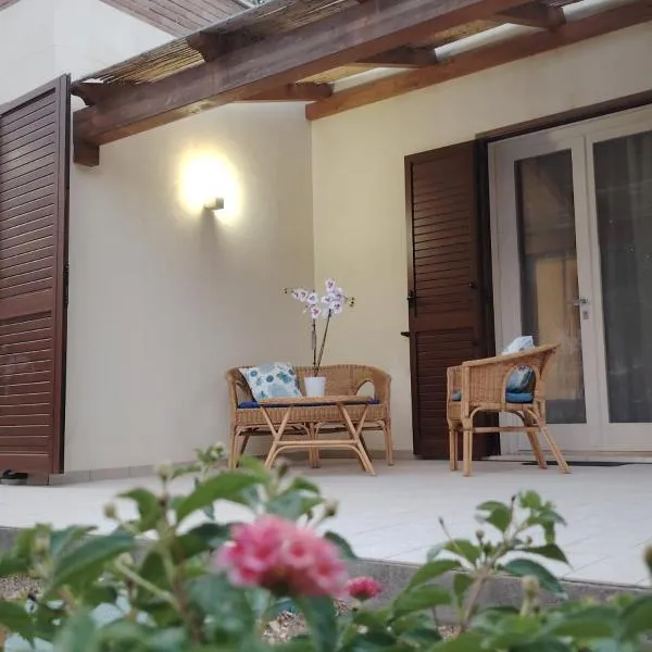 Eli's beach house, hotel in Torre delle Stelle