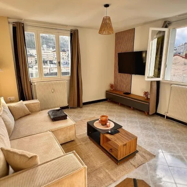 Hellébore - Cosy avec garage, hotel di Saint-Claude