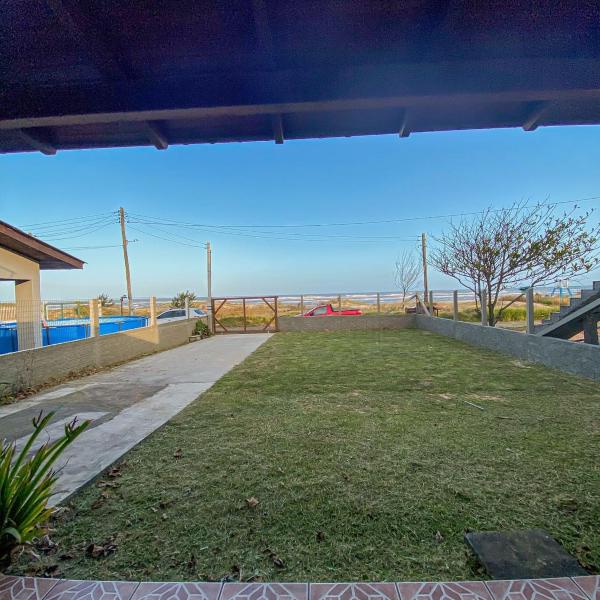 Casa de praia na beira do mar, 3 quartos e garagem - Foto 3
