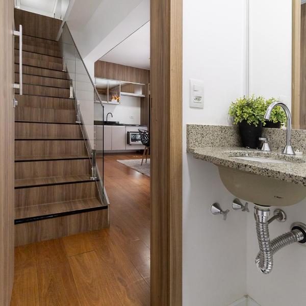 Duplex Decorado com dois quartos no Batel - Foto 3