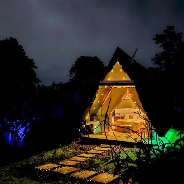 Flora Glamping de Abuela, hotel v destinaci Fortuna